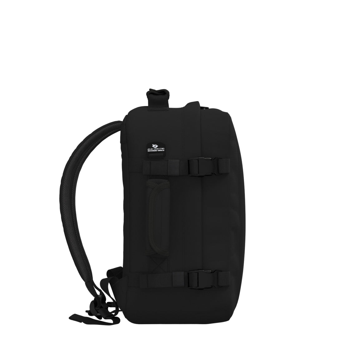 Classic Cabin Backpack 28L Absolute Black