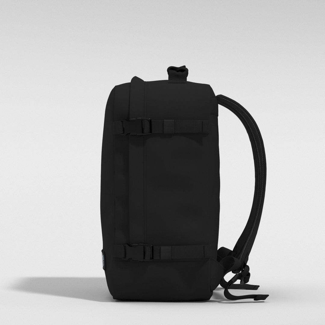 Classic Handgepäck Rucksack -  36L Absolute Black