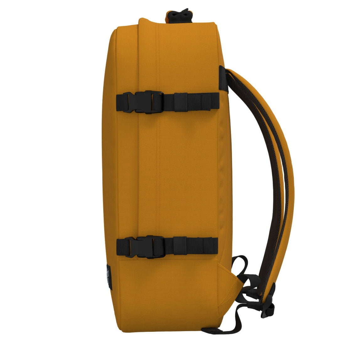 Classic Cabin Backpack 44L Orange Chill