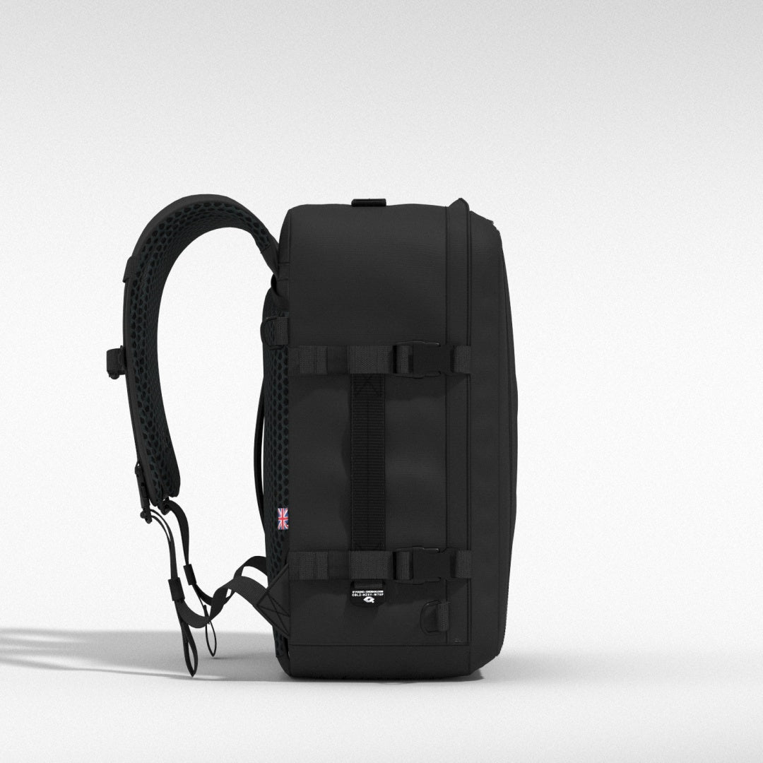 Classic Plus Rucksack -  32L Absolute Black