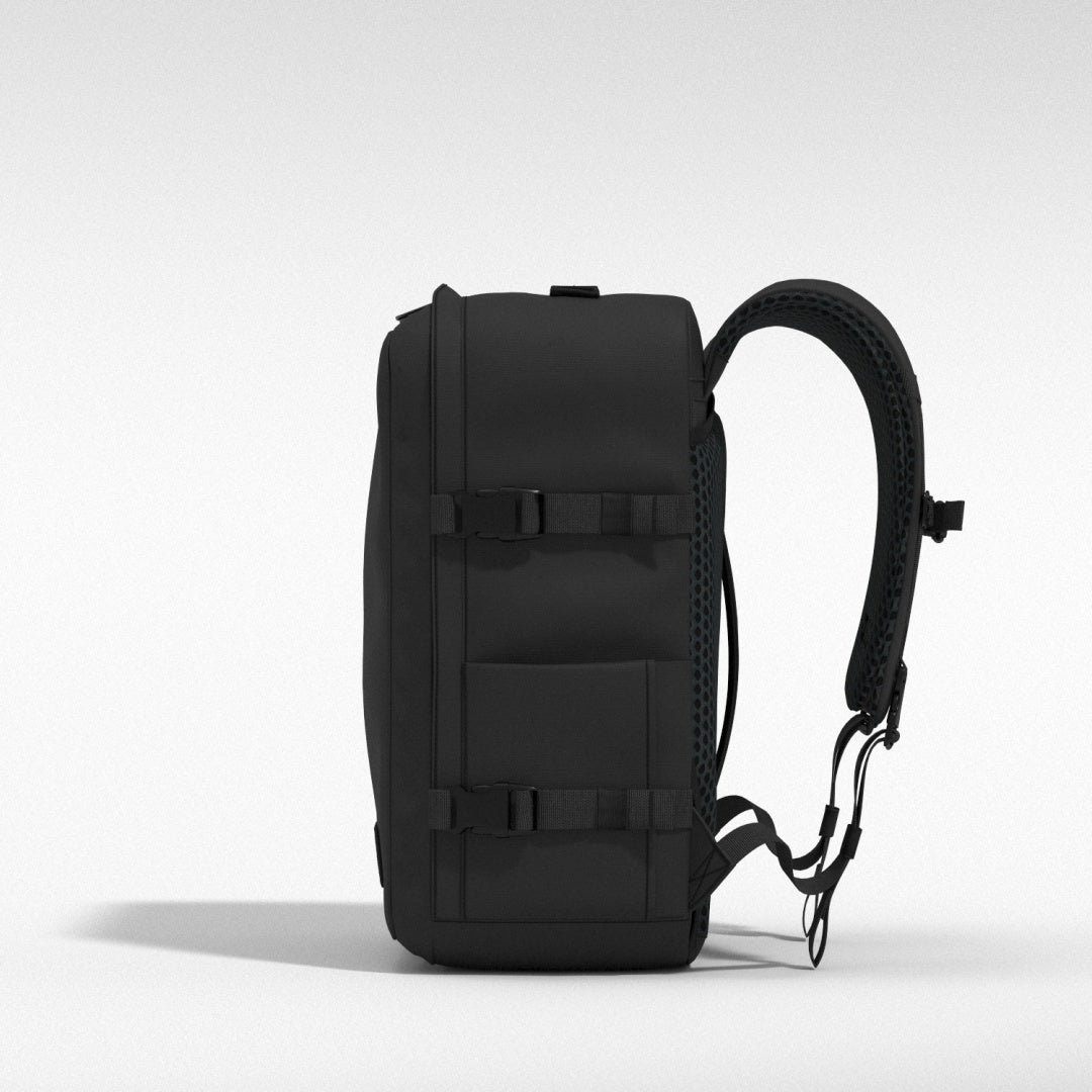 Classic Plus Rucksack -  32L Absolute Black