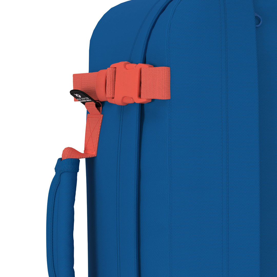 Classic Cabin Backpack 36L Capri Blue