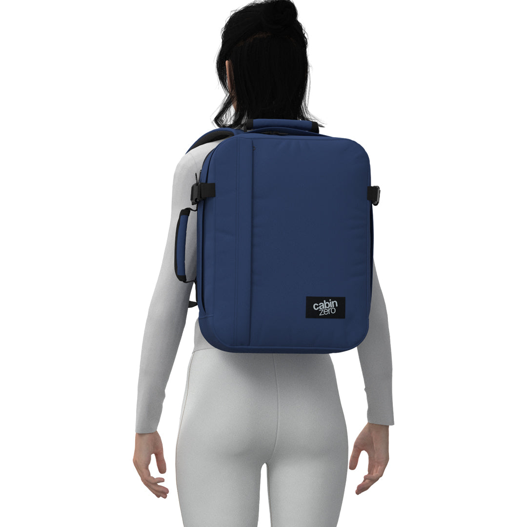 Classic Tech Backpack 28L Navy