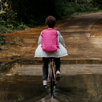 Classic Handgepäck Rucksack -  36L Lovestruck Pink